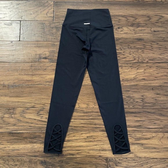 aerie crisscross ankle cropped leggings black size XS - Picture 12 of 14